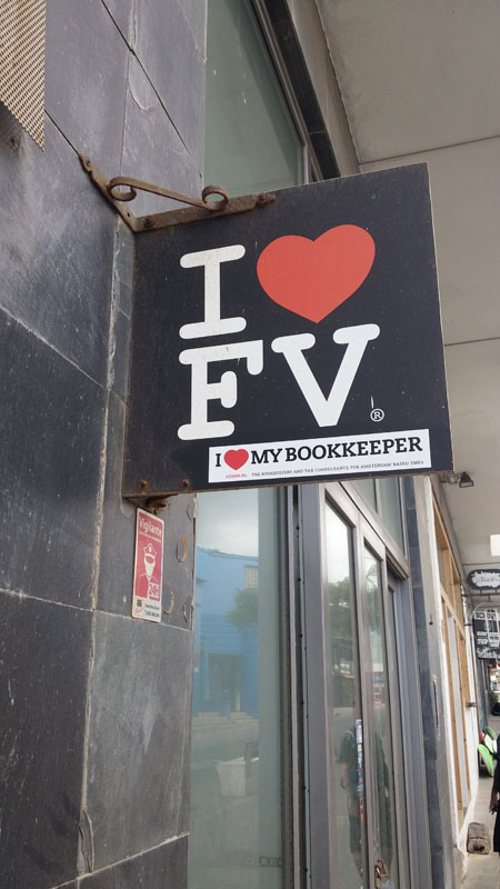 0302. I love FV - I love Fuerteventura - I love my bookkeeper - guerilla marketing - Rene Egli - canarische eilanden.jpg
